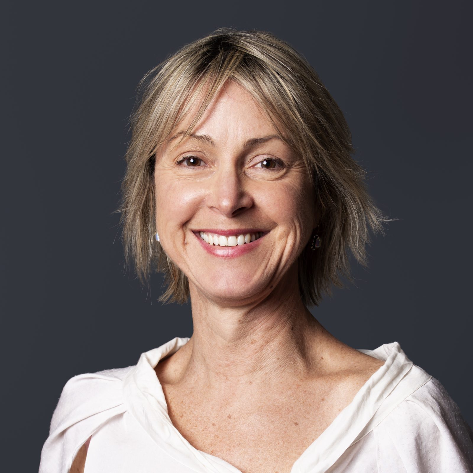 Robyn Lewis