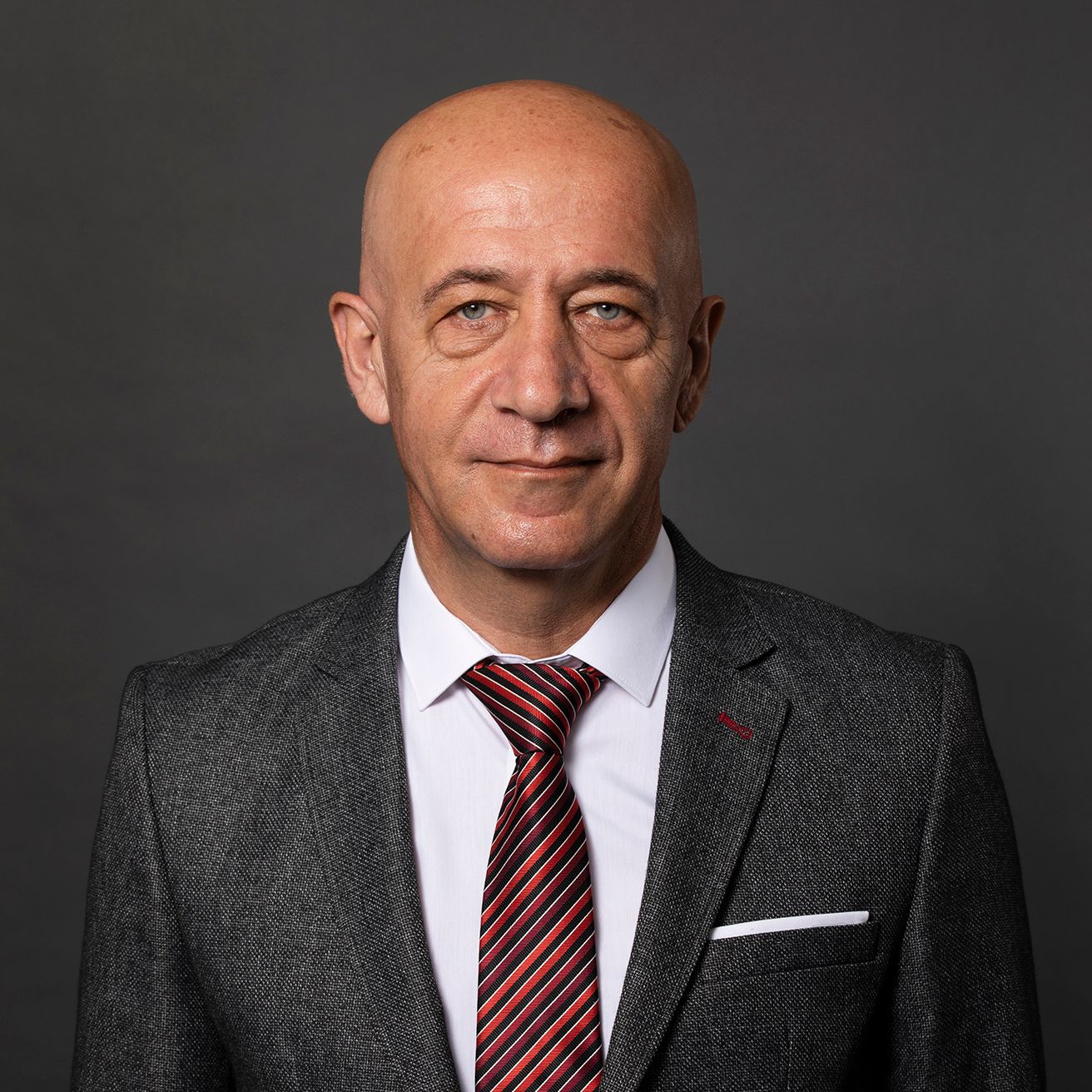 Dr Ismail Gulec